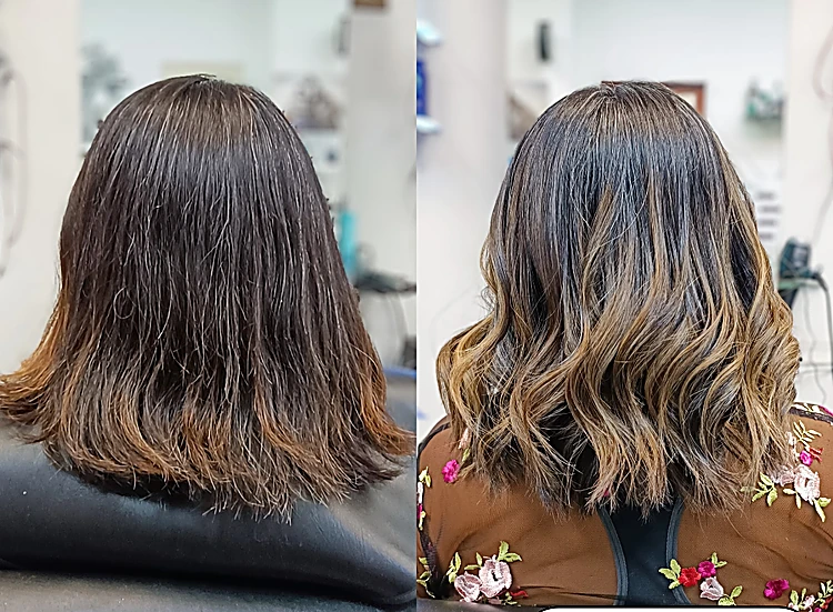 Antes y después de un balayage, de espaldas: cabello castaño oscuro y lacio a la izquierda; ondas con reflejos miel a la derecha